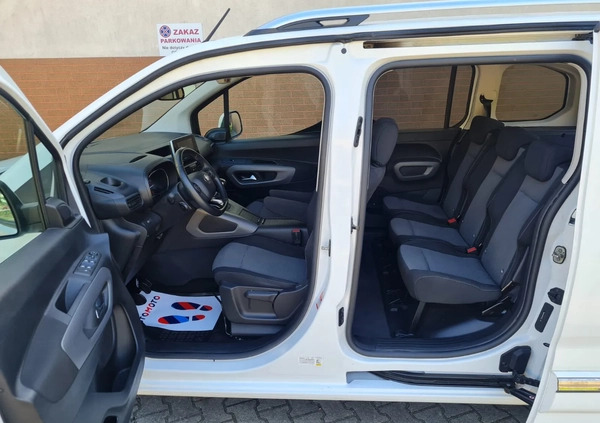 Toyota Proace City Verso cena 34900 przebieg: 88500, rok produkcji 2020 z Lipno małe 352